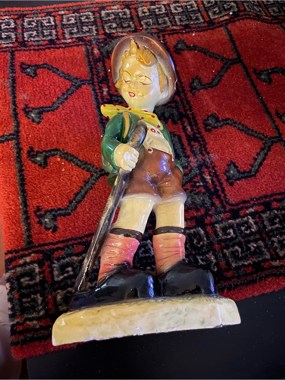 Vintage 1960s Devonware Figurine